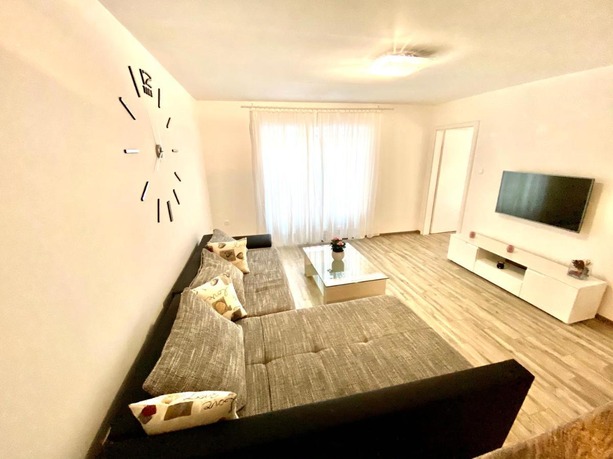Guesthouse L&K Brinje 외부 사진
